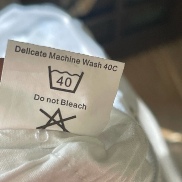 House of CB London Siran Straight Jeans Distressed White Size 34 / 10-12 NWT - Picture 9 of 9